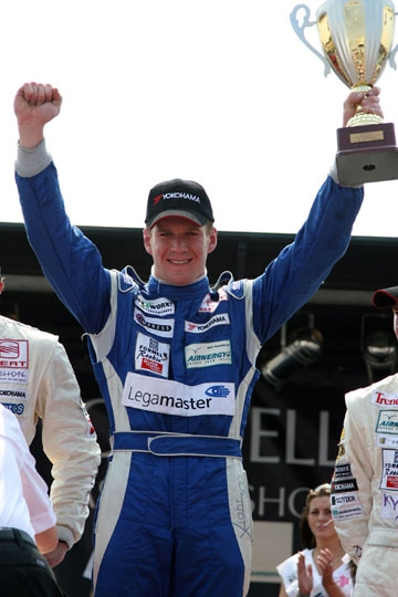 Carlo van Dam wint